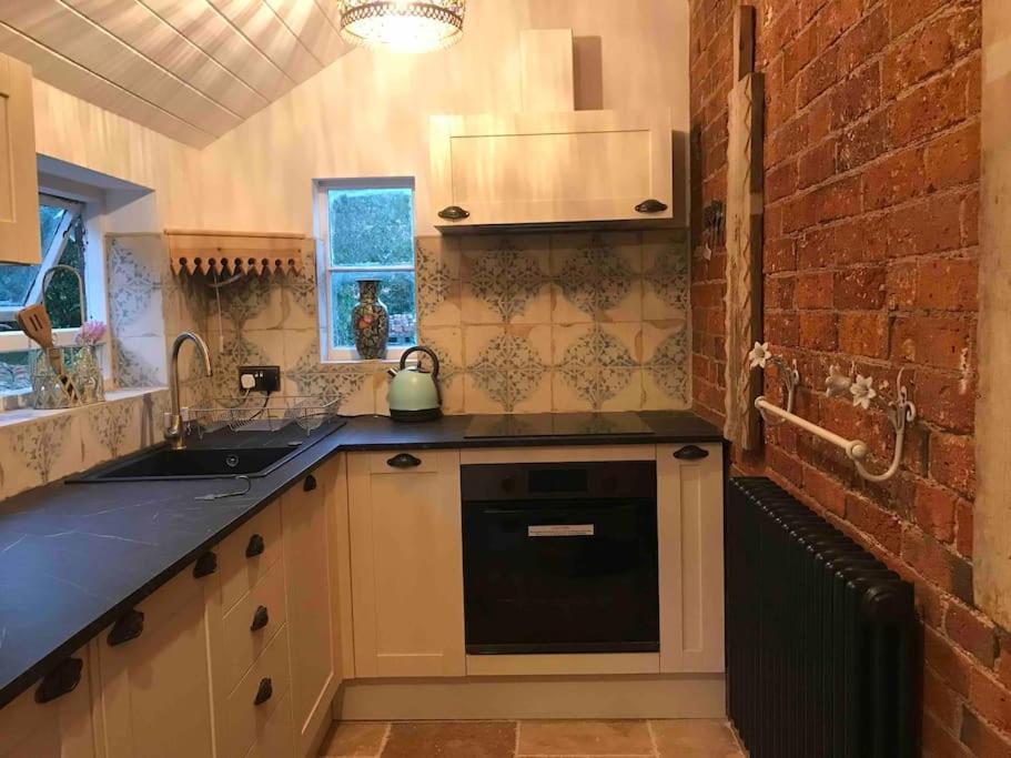 Priory Meadow Cottage Long Bennington Kültér fotó